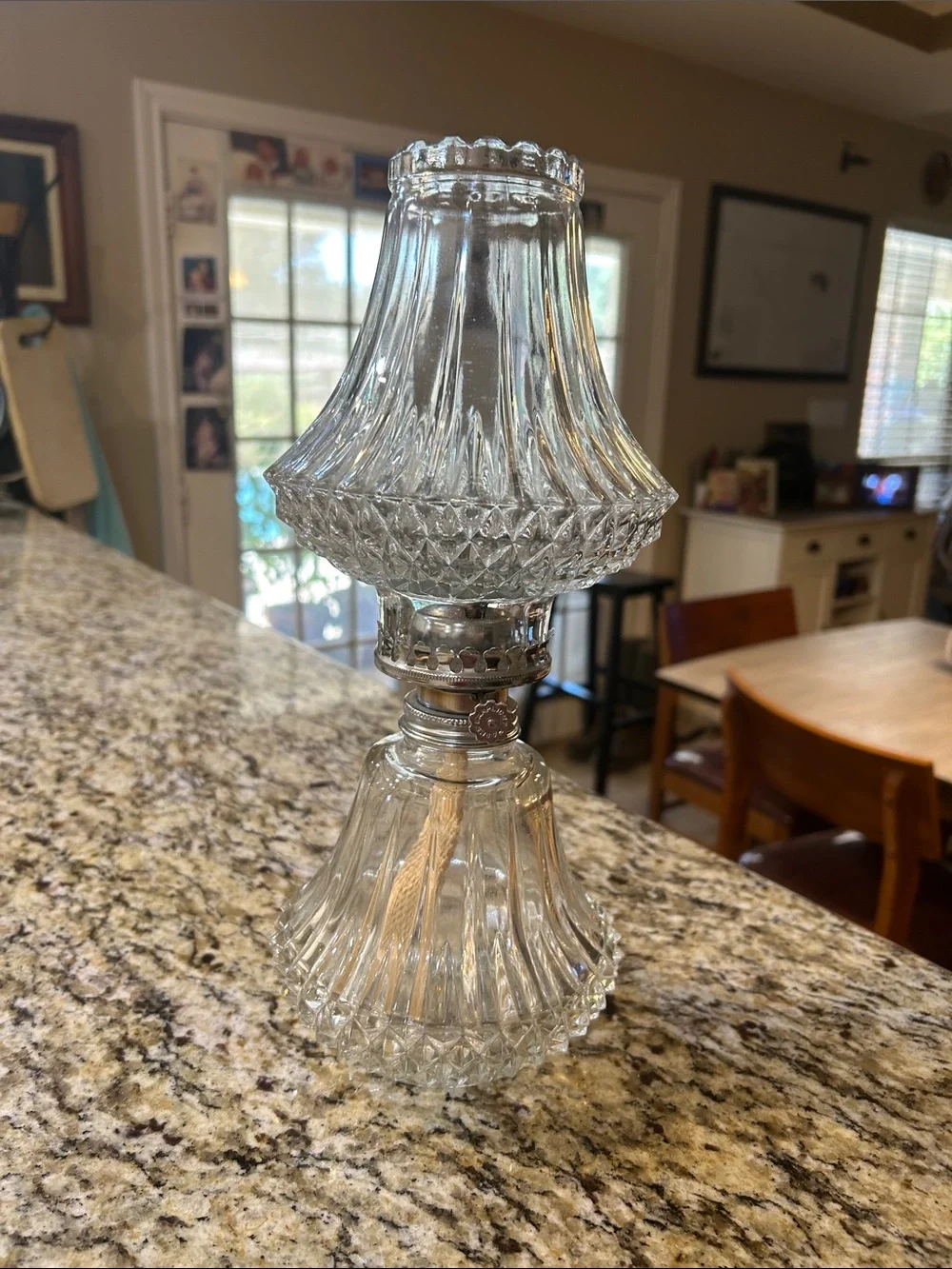 Clear Glass Vintage-Diamond Cut Style Table Oil Lamp -